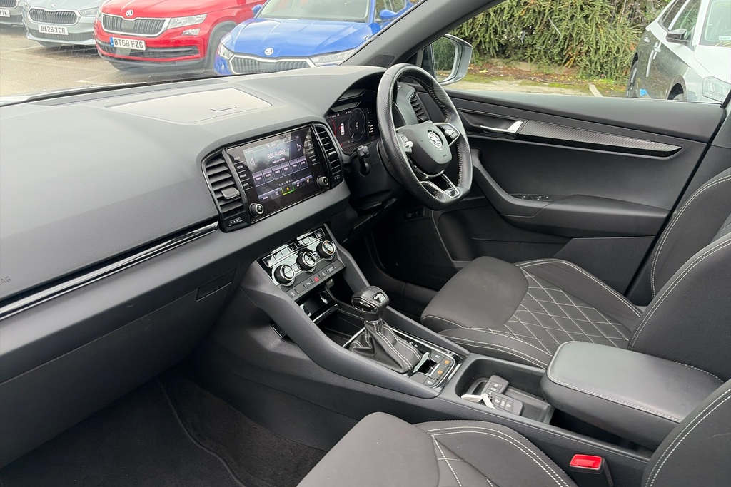 Skoda Karoq 2.0 Tdi 150 Sportline 4X4 Dsg Silver #2