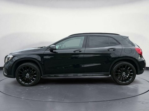 Mercedes-Benz GLA Class 1.6 Gla 180 Black #2