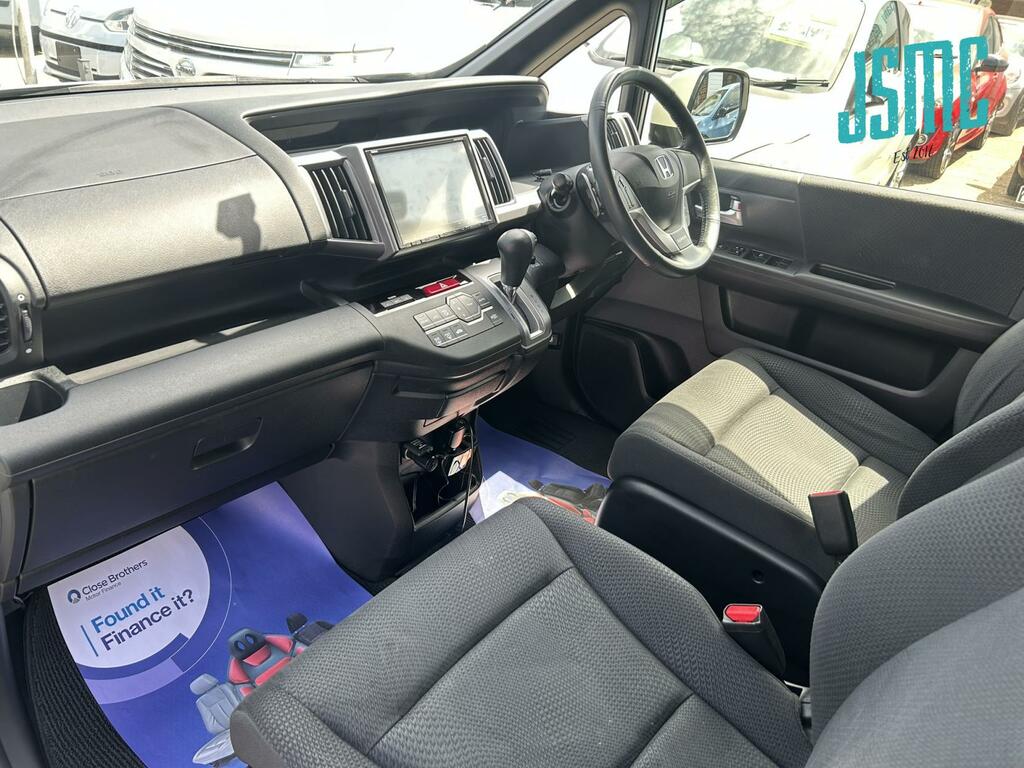 Honda StepWagon Other White #2