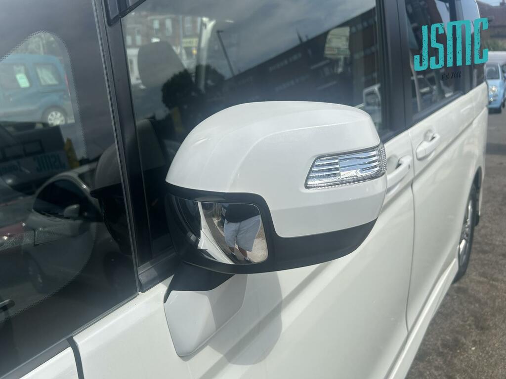 Honda StepWagon Spada 8 Seater Black #27