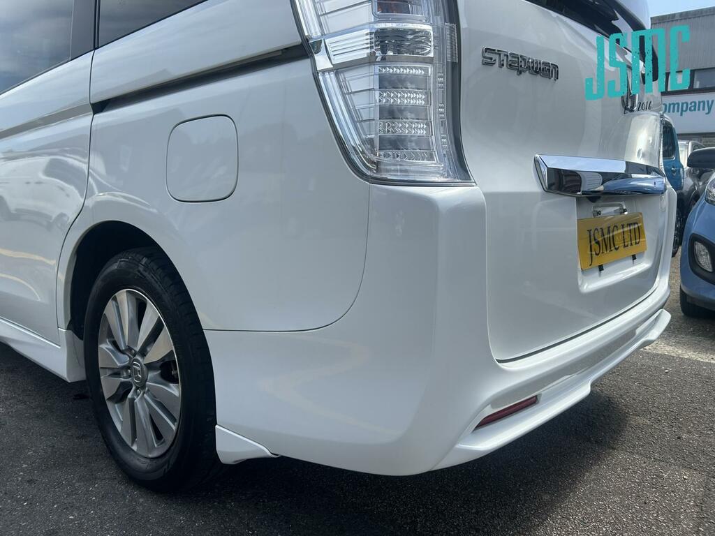 Honda StepWagon Spada 8 Seater Black #29