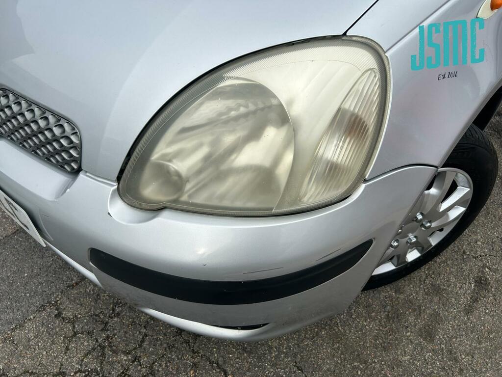 Toyota Yaris Hatchback Silver #29