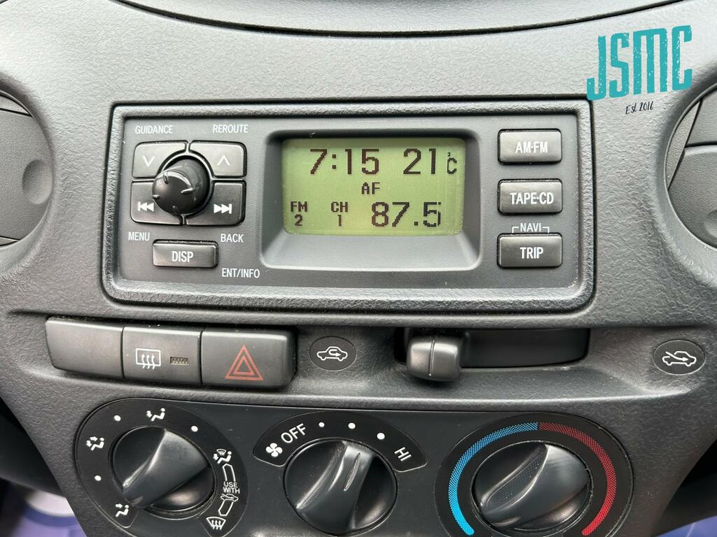 Toyota Yaris Hatchback Silver #18