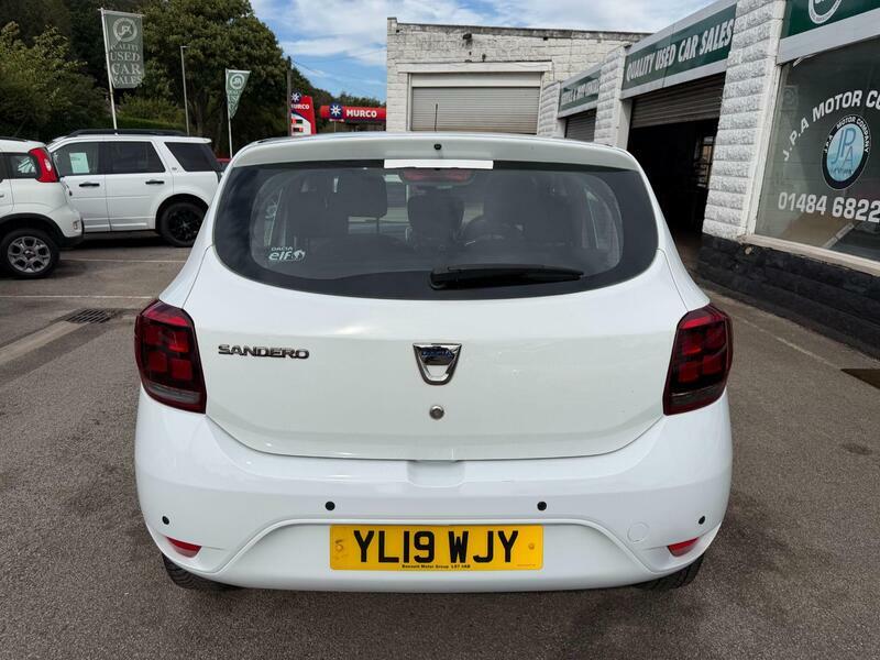 Dacia Sandero 1.0-sce-essential-hatchback-5dr-petrol-manual-euro White #4