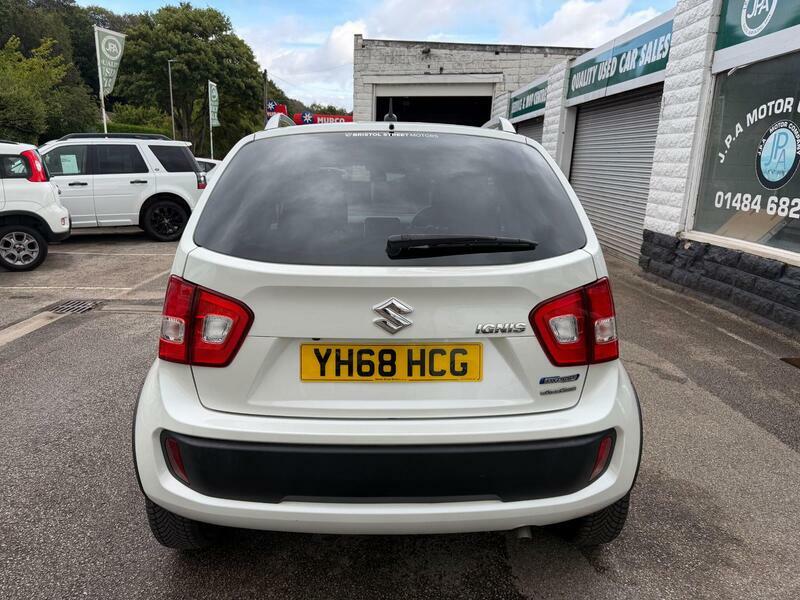 Suzuki Ignis 1.2-dualjet-mhev-sz5-hatchback-5dr-petrol-hybrid-m White #4