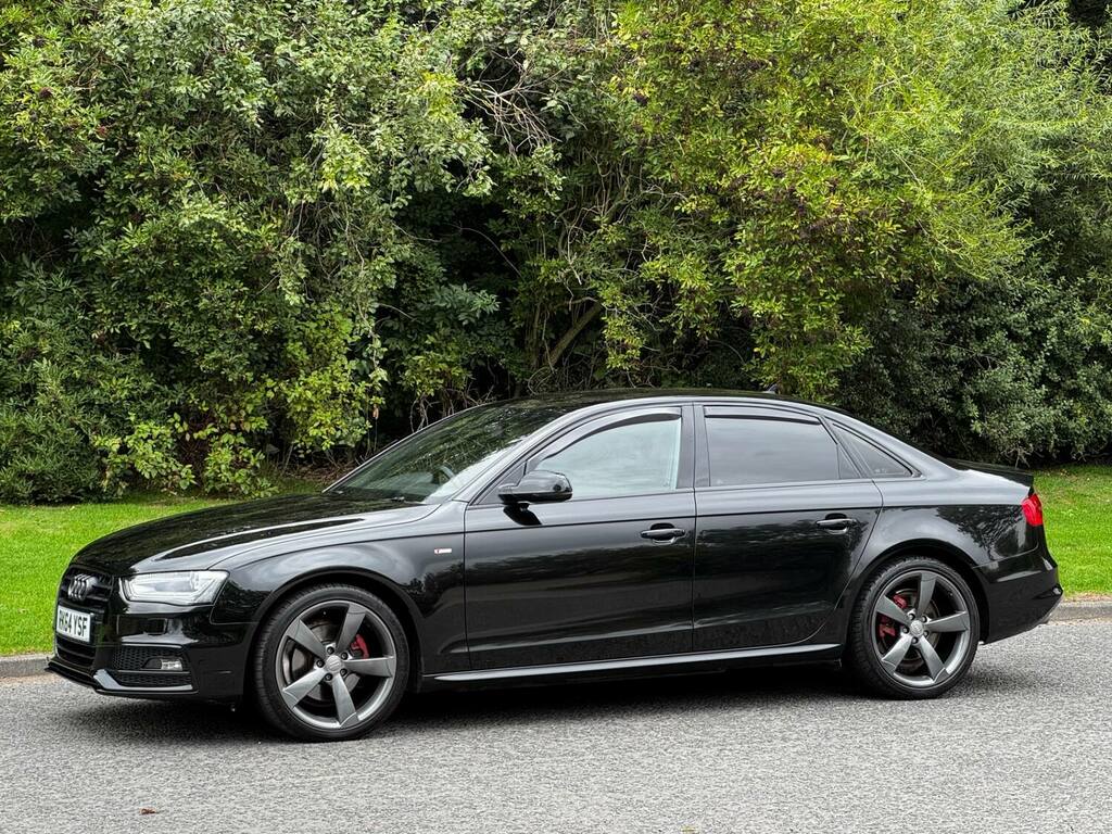 Audi A4 2.0 Tdi 177 Black Edition Black #4