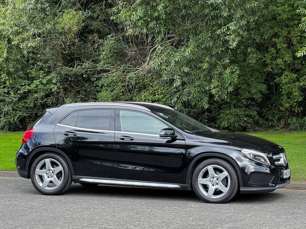 Mercedes-Benz GLA Class Gla220 Cdi Amg Line Black #1