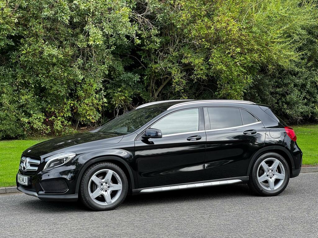 Mercedes-Benz GLA Class Gla220 Cdi Amg Line Black #4