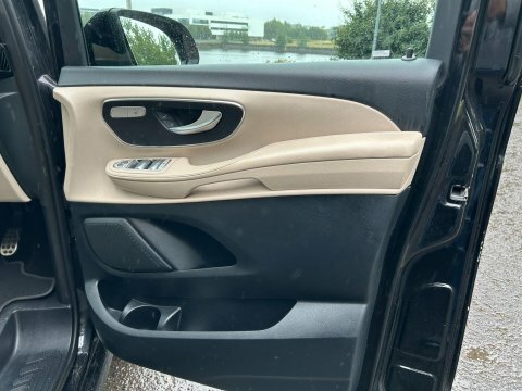 Mercedes-Benz V Class Mpv Black #15