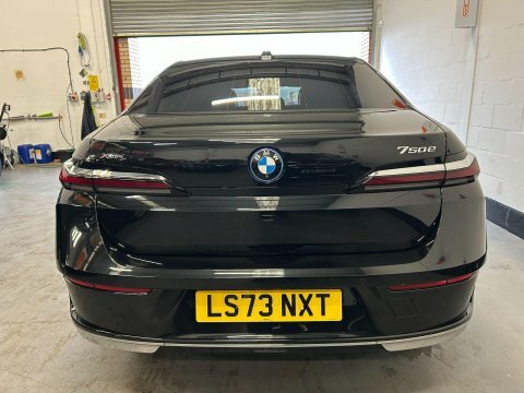 BMW 7 Series 3.0 750E 22.1Kwh Black #3