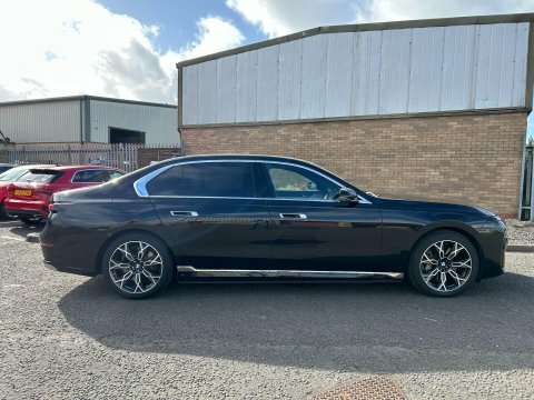 BMW 7 Series M760e Black #9