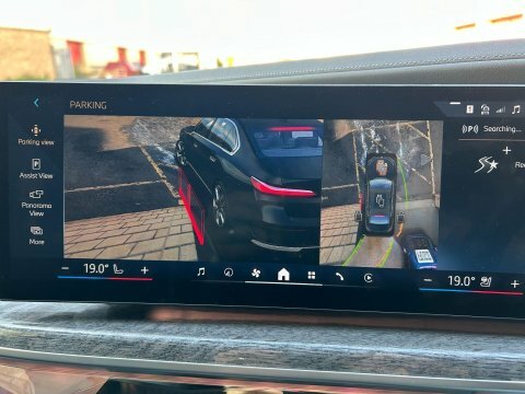 BMW 7 Series M760e Black #26