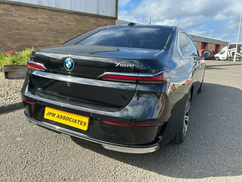 BMW 7 Series M760e Black #10