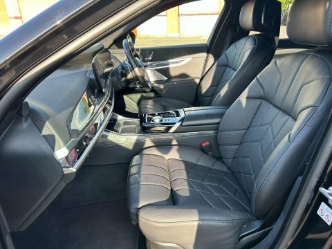 BMW 7 Series M760e Black #32