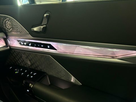 BMW 7 Series M760e Black #39