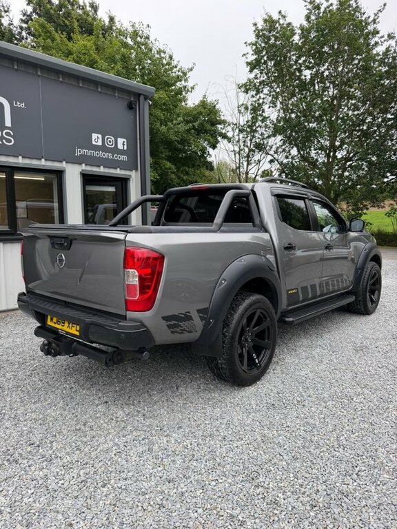 Nissan Navara 2019 2.3 Dci N-guard Pickup Double Cab Grey #2
