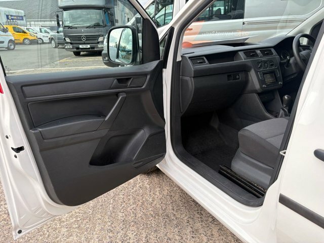 Volkswagen Caddy Maxi 2.0 Tdi Bluemotion Tech 102Ps Highline Long Wheelb Grey #10