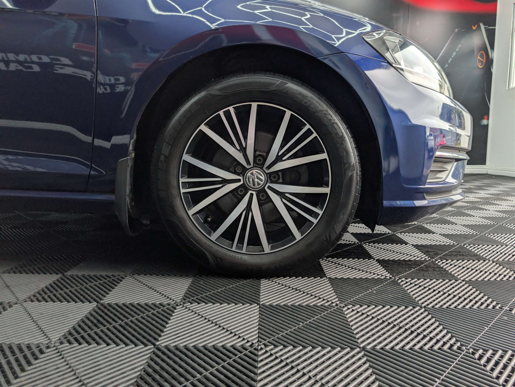 Volkswagen Golf Se Tdi Bluemotion Technology GM18NJX Blue #4