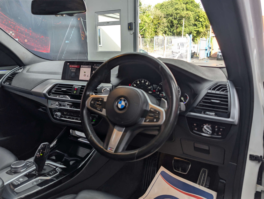BMW X3 Xdrive20i M Sport Step White #9