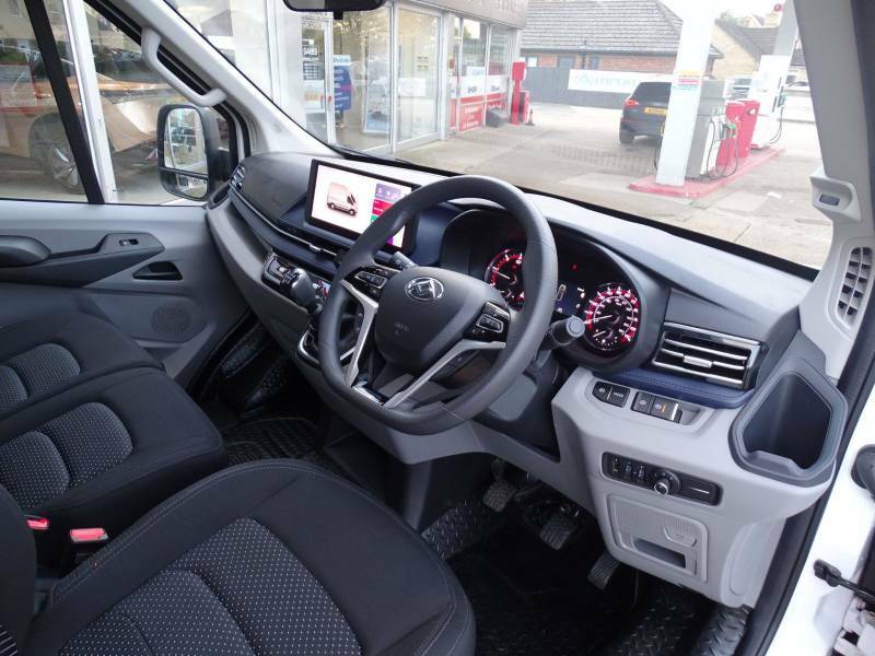 Maxus Deliver 9 2.0 D20 150 High Roof Van White #25