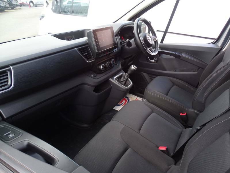 Nissan Primastar 2.0 Dci 130 Tekna L2 H1 3.0T Panel Van With Sat Na Grey #17