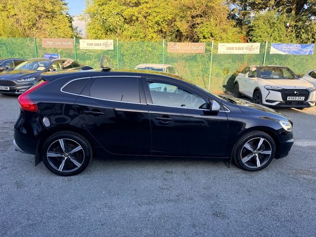 Volvo V40 2.0 D3 R-design Nav Plus Hatchback Black #4