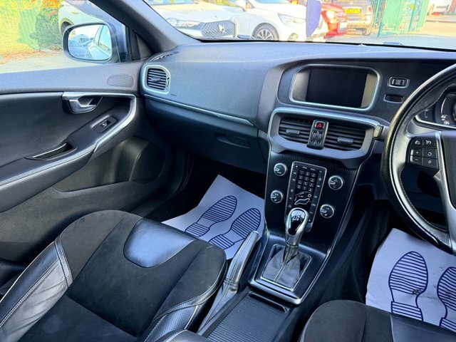 Volvo V40 2.0 D3 Momentum Nav Plus Euro 6 Ss  #32