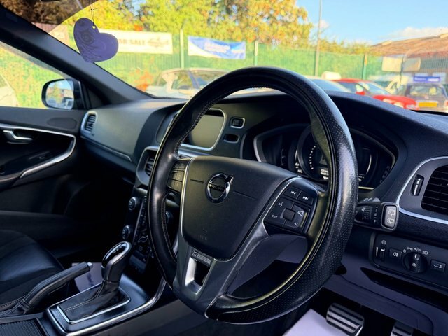 Volvo V40 2.0 D3 Momentum Nav Plus Euro 6 Ss  #21