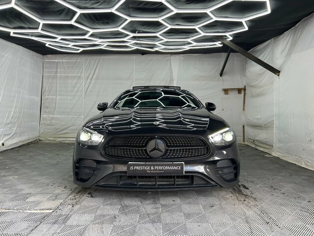 Mercedes-Benz E Class 2.0 E300h Mhev Amg Line Night Edition Premium Plu LL70RWF Black #3