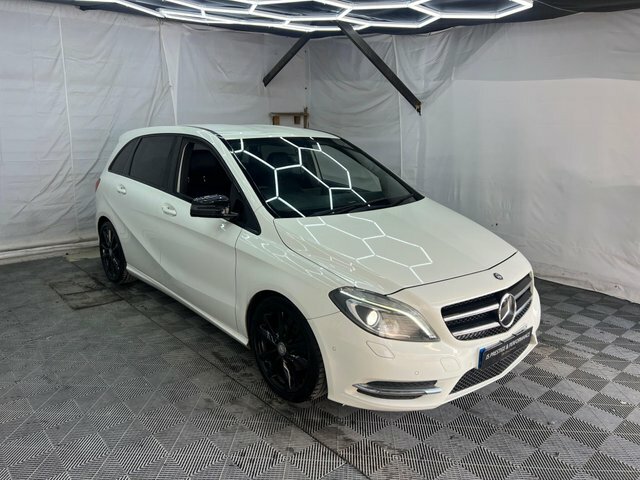 Mercedes-Benz B Class 1.6 B180 Blueefficiency Sport Euro 5 S S White