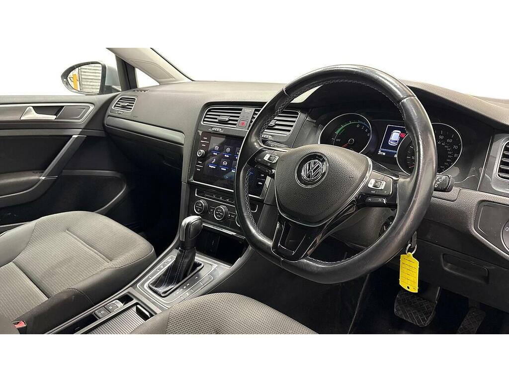 Volkswagen e-Golf 35.8Kwh E-golf Hatchback 136 Ps Silver #3