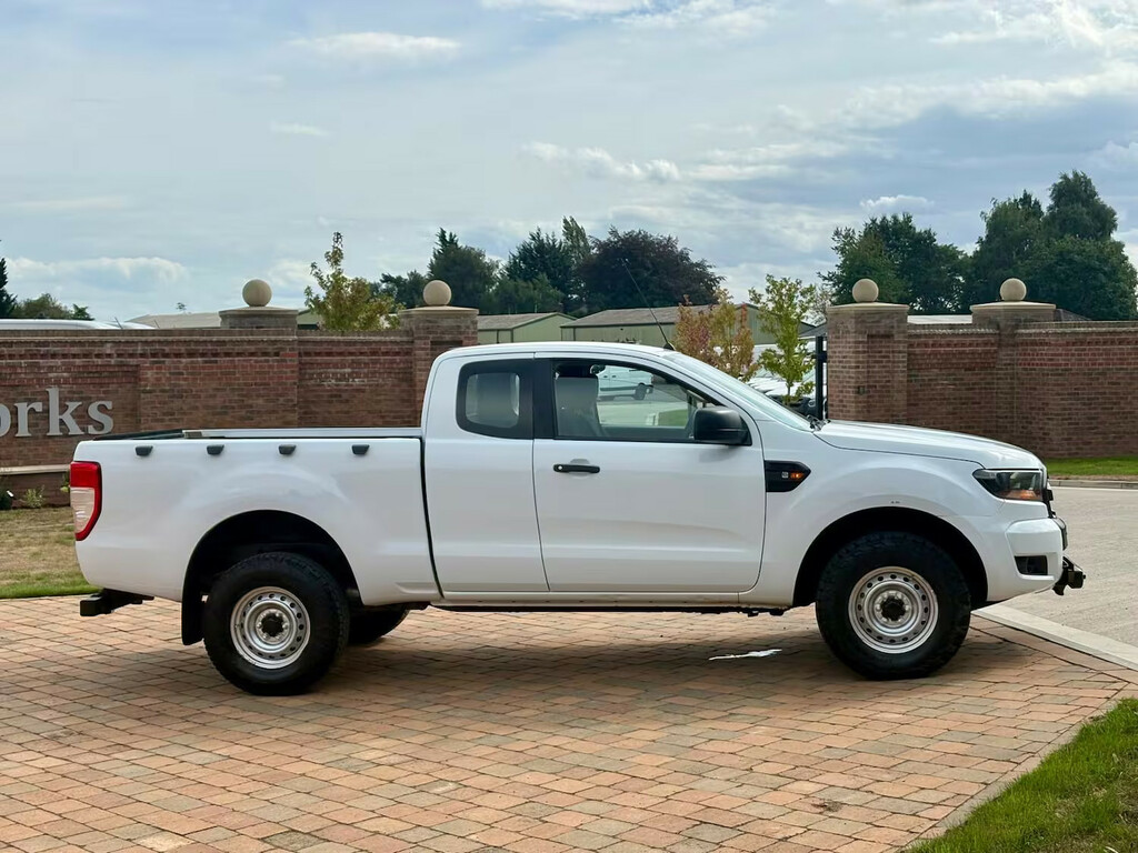 Ford Ranger 3.2 Wildtrak 4X4 Dcb Tdci 197 Bhp Grey #4