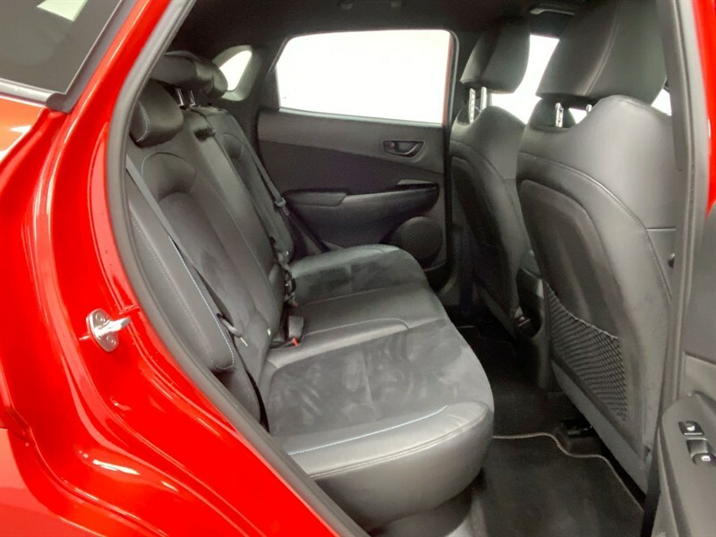 Hyundai Kona Premium White #55
