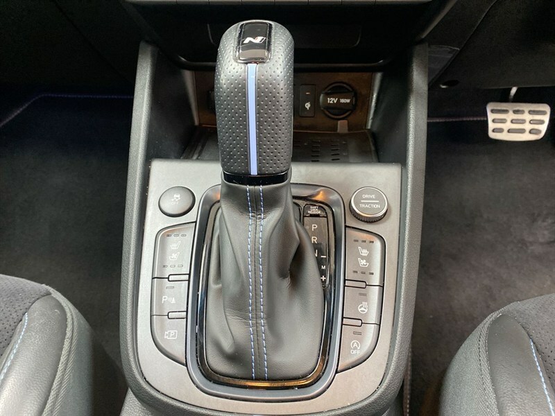 Hyundai Kona Premium White #48