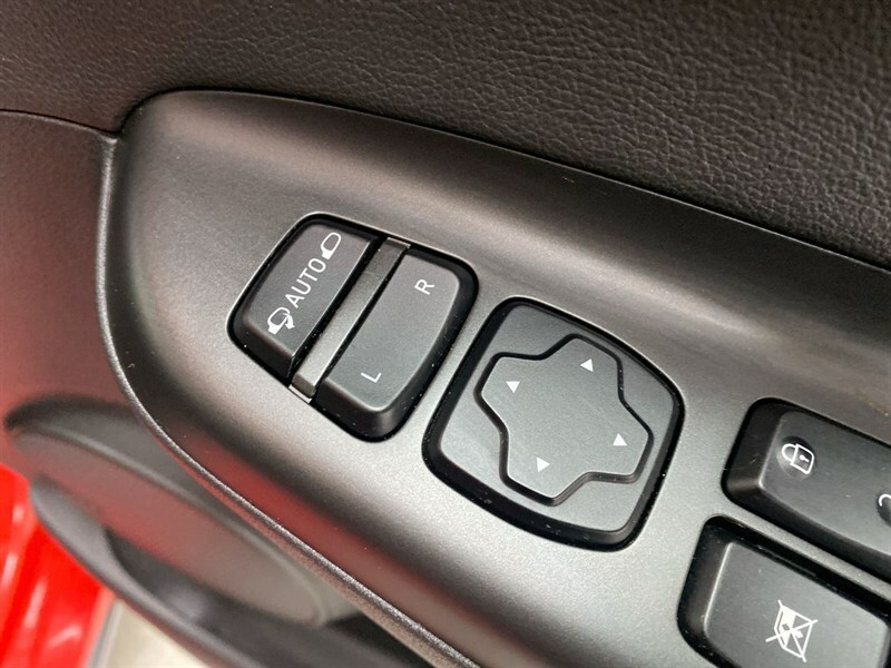 Hyundai Kona Premium White #35