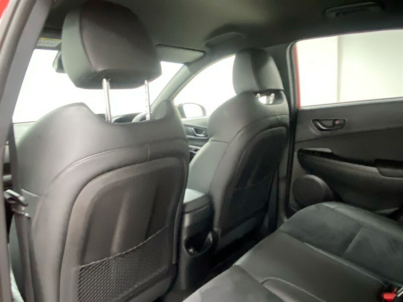 Hyundai Kona Premium White #59