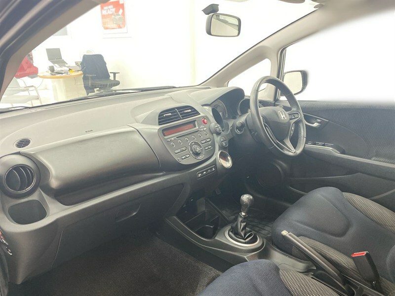 Honda Jazz 1.4 I-vtec Es Plus Black #2