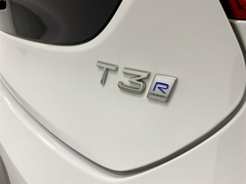 Volvo V40 T3 R-design Edition Silver #29
