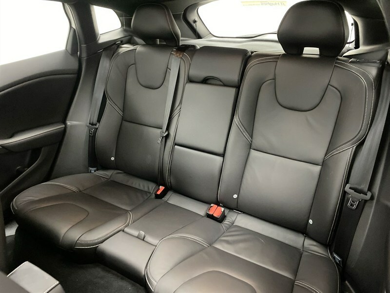 Volvo V40 T3 R-design Edition Silver #8
