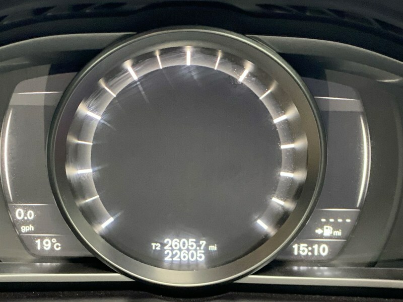Volvo V40 T3 R-design Edition Silver #40