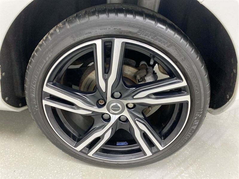 Volvo V40 T3 R-design Edition Silver #19
