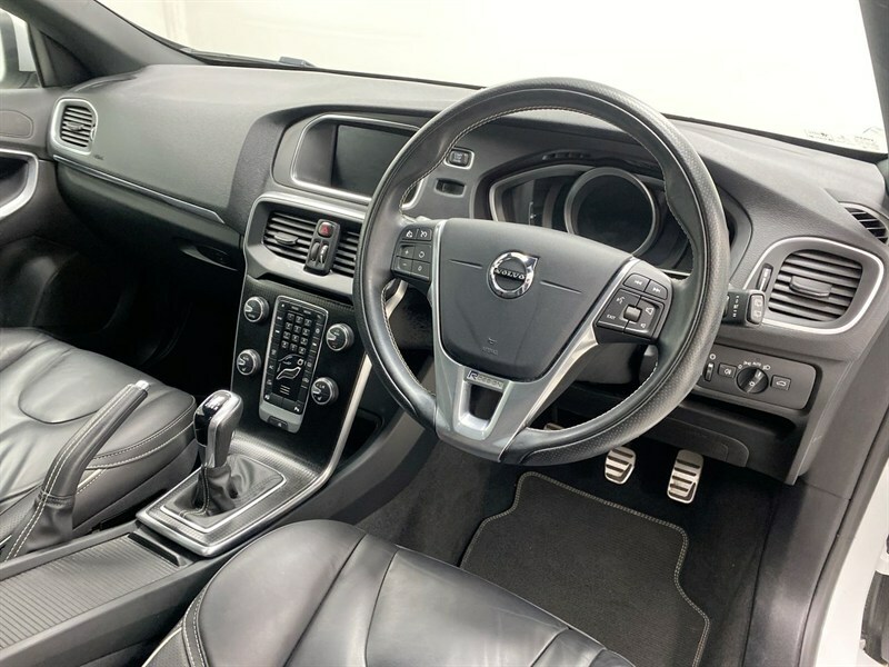 Volvo V40 T3 R-design Edition Silver #37