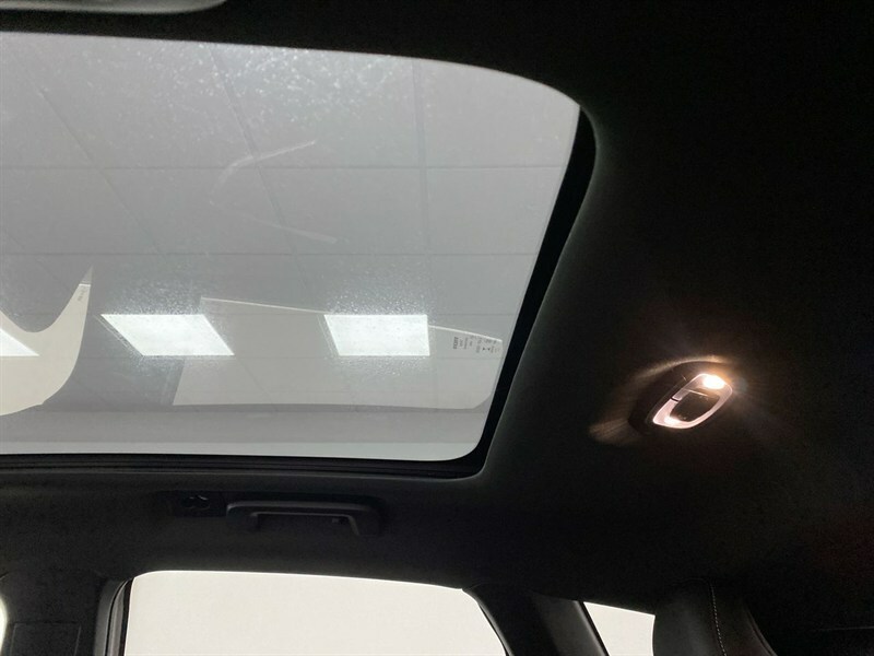 Volvo V40 T3 R-design Edition Silver #57