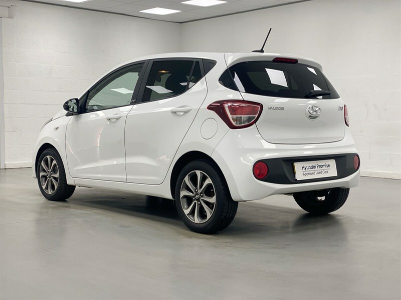 Hyundai I10 1.0 Play White #3