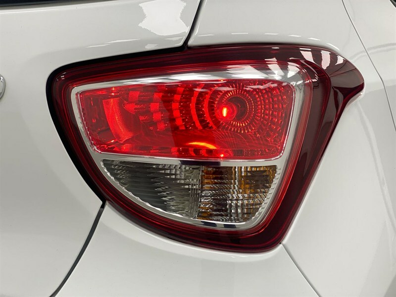 Hyundai I10 Go Se White #22