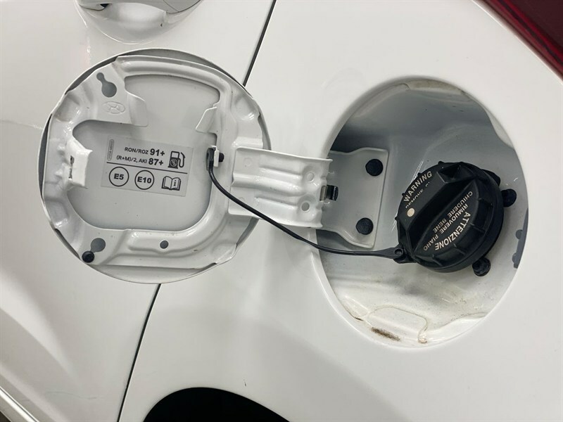 Hyundai I10 Go Se White #28