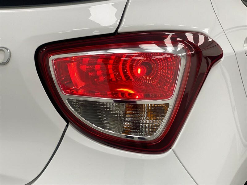 Hyundai I10 Go Se White #23