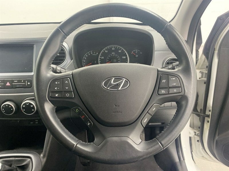 Hyundai I10 Go Se White #44