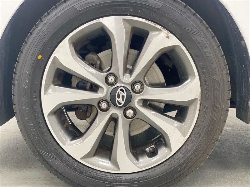 Hyundai I10 Go Se White #9