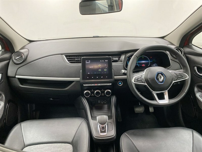 Renault Zoe 80Kw I Iconic R110 50Kwh Rapid Charge Red #4